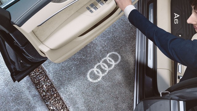 Einstiegsbeleuchtung mit eigenem Logo für Audi A1 GB (Bj. 2018